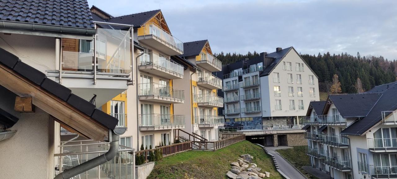 Apartament Stubai 3 Czarna Gora سيينا المظهر الخارجي الصورة