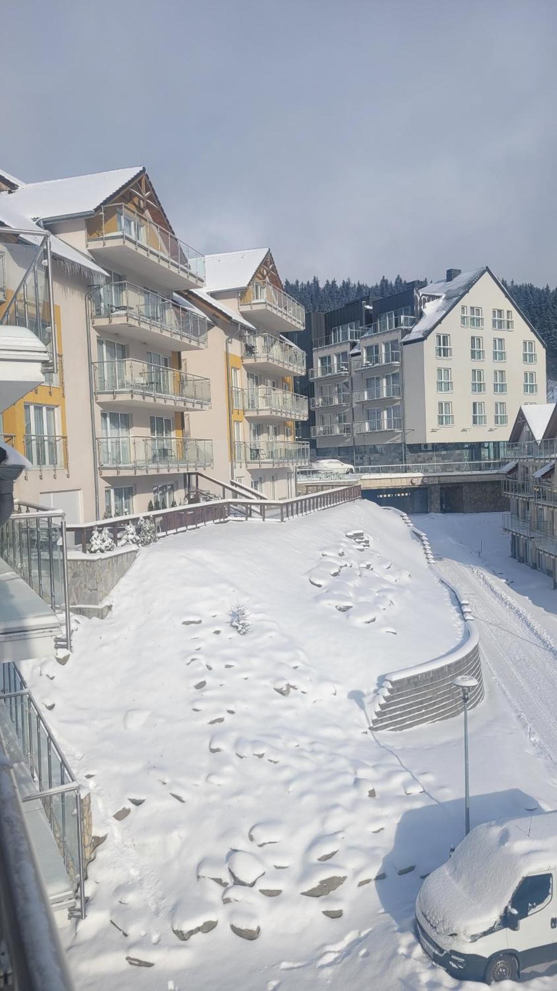 Apartament Stubai 3 Czarna Gora سيينا المظهر الخارجي الصورة