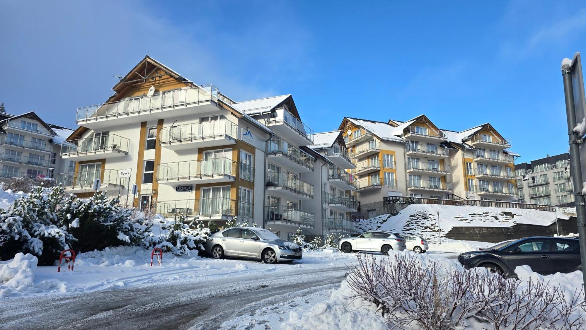 Apartament Stubai 3 Czarna Gora سيينا المظهر الخارجي الصورة